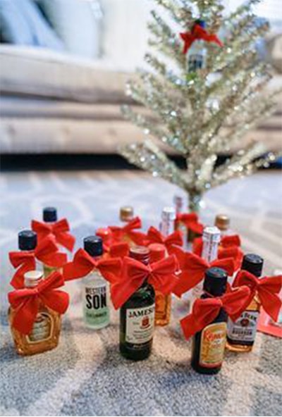 7 WEDDING FAVOURS OF GEN X