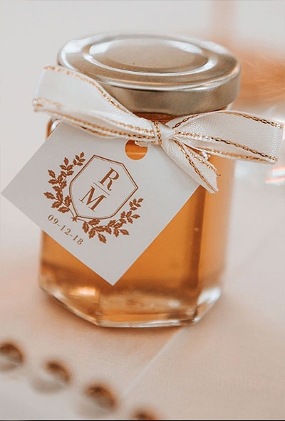 7 WEDDING FAVOURS OF GEN X