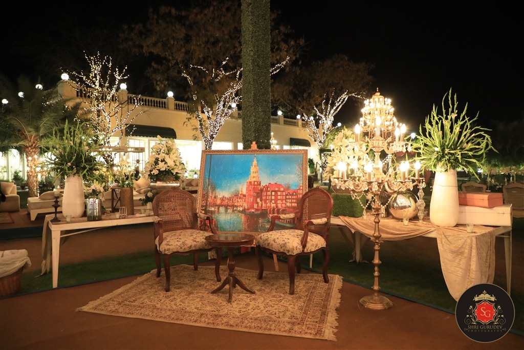 THE BEST GUIDE TO PLAN AN ULTIMATE INTIMATE WEDDING