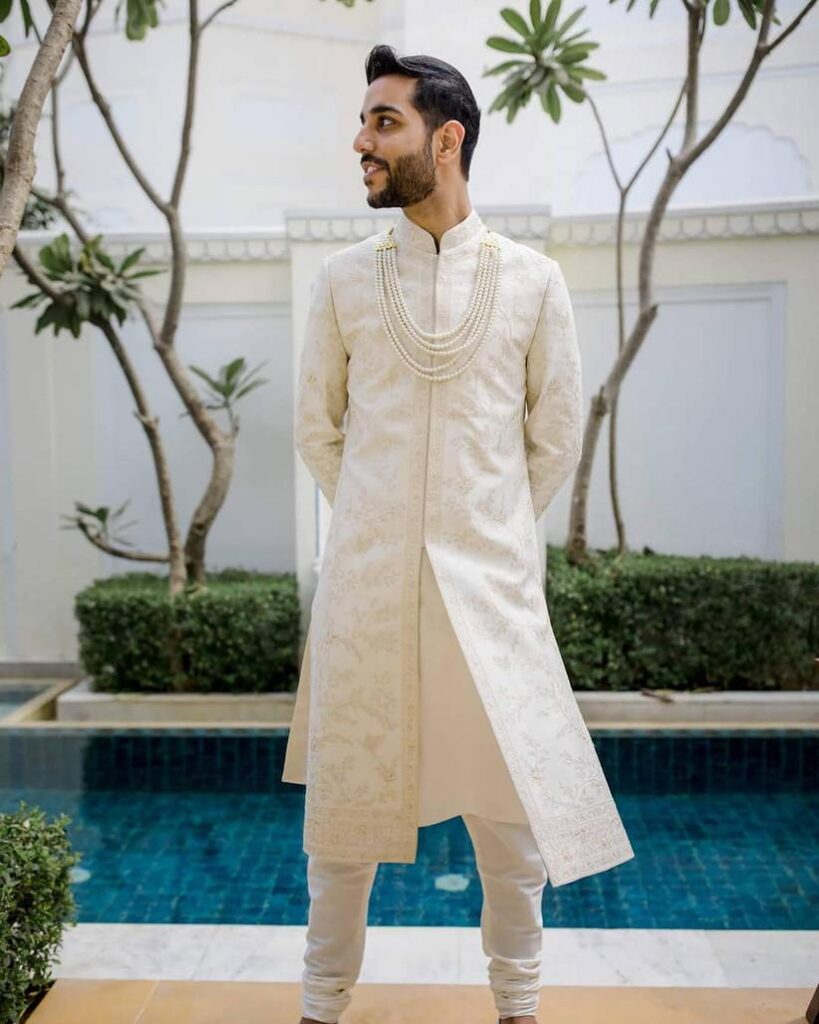 Bandhgala sherwani