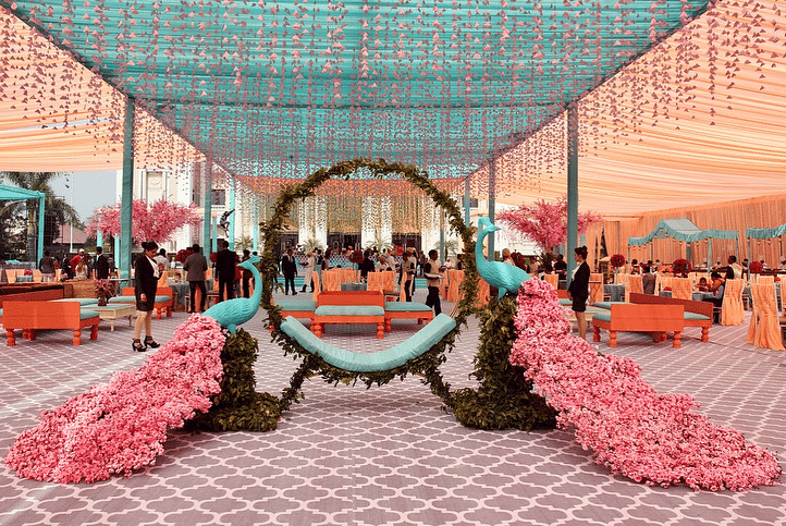 FLORAL PEACOCKS IN DA HOUSE